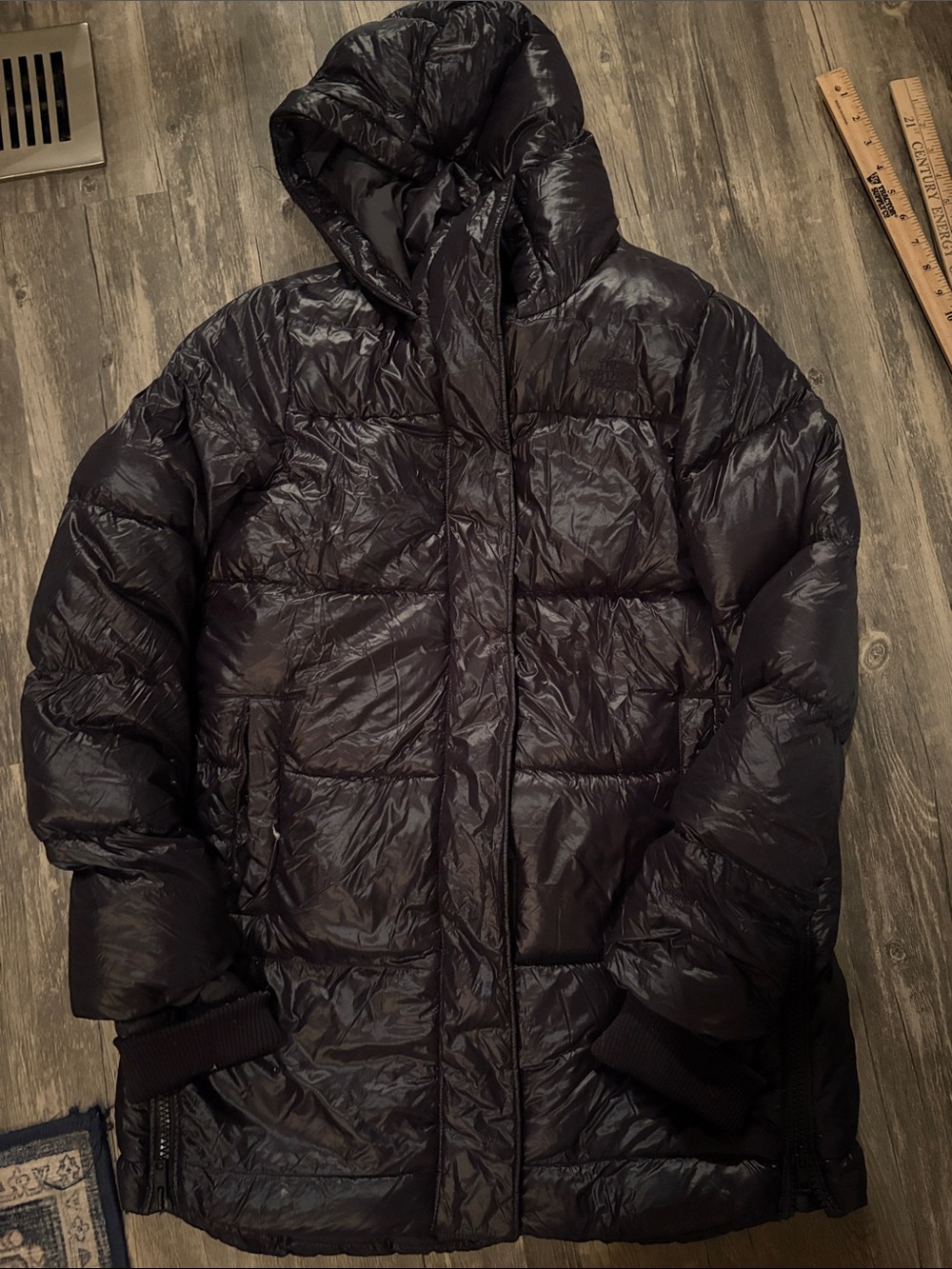 The North Face woamns Black Hooded Puffer Jacket down jacket medium